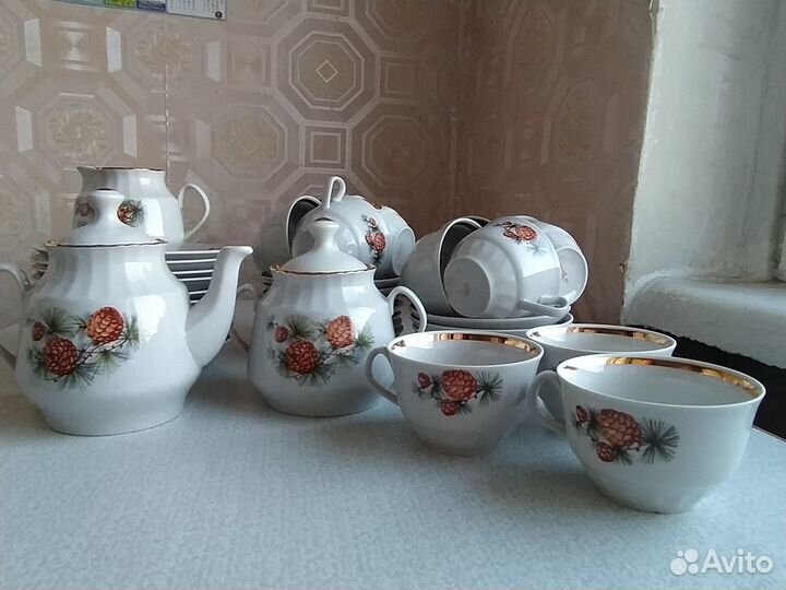 Сервиз чайный кофейный Рига шишки СССР