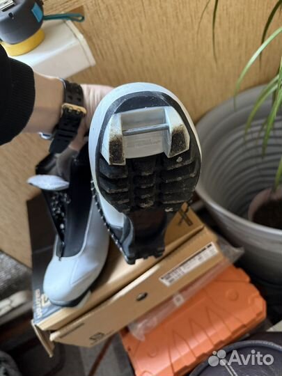 Лыжные ботинки