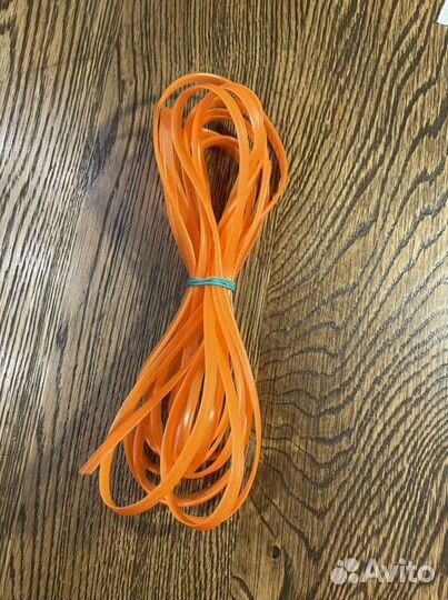 Универсальные декоративные вставки в автосалон