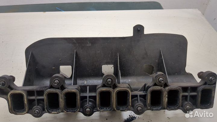 Коллектор впускной Ford Transit, 2000