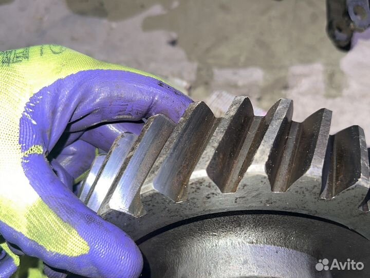 Шестерня ведомая среднего редуктора маз 6303