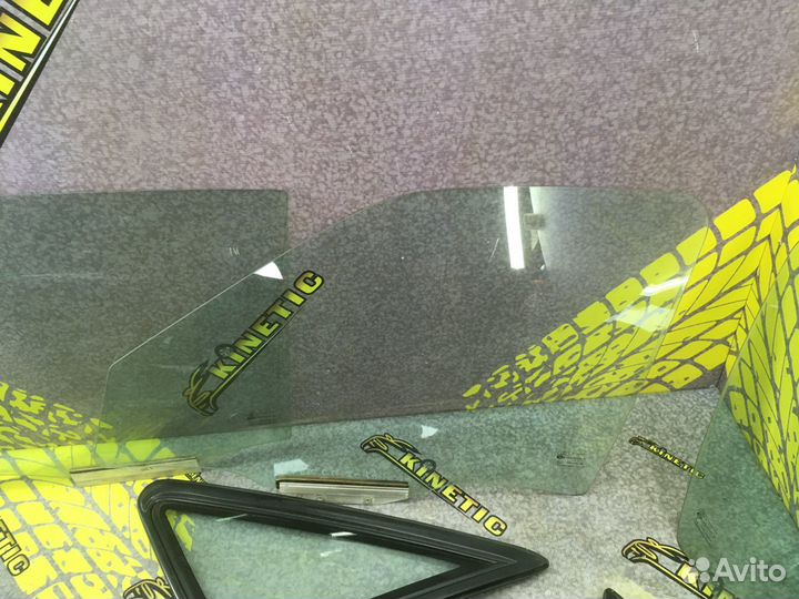 Стекло двери боковое Форточка Дэу Нексия