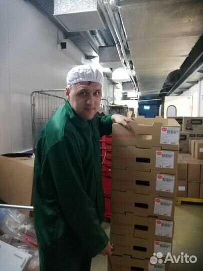 Рабочий на вывоз мусора