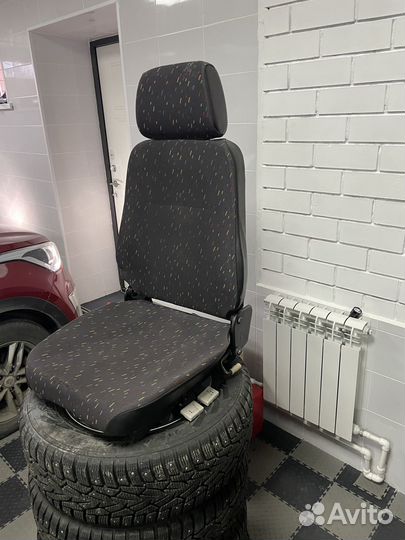 Водительское кресло