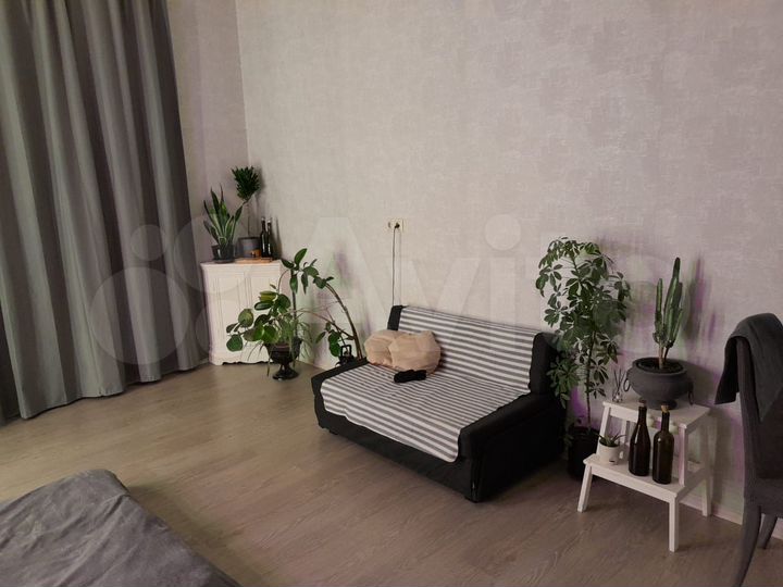 Комната 21 м² в 4-к., 1/5 эт.