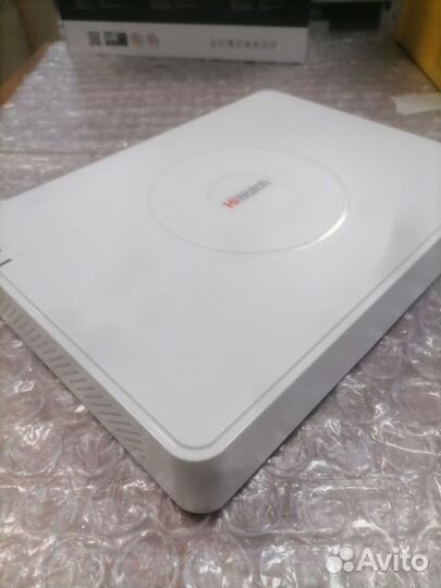 Видеорегистратор HiWatch DS-N208P(B)