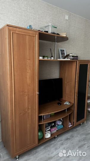 Тумба под телевизор