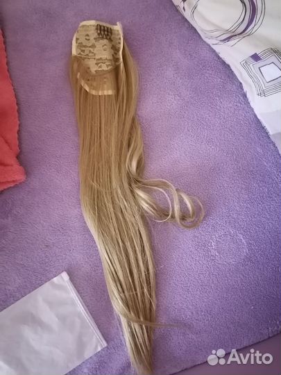 Волосы на заколках блонд