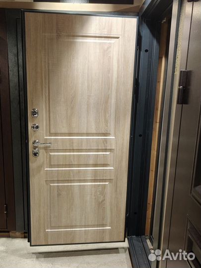 Дверь Броня Термо 62 с терморазрывом