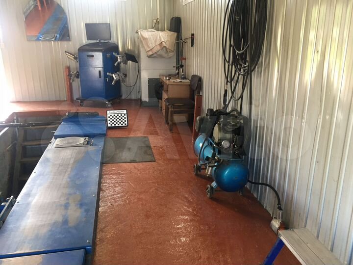 Гараж, > 30 м²