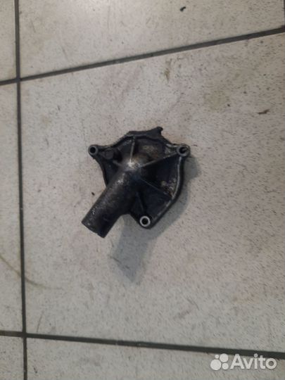 Крышка помпы Honda vf 1000