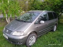 Volkswagen Sharan 2.0 MT, 2008, 211 000 км, с пробегом, цена 1 050 000 руб.