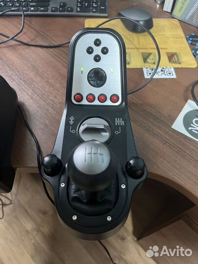 Logitech g25 - полный комплект (руль, педаль, коро