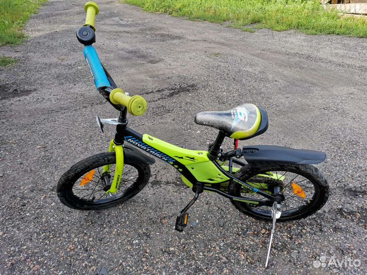 Детский велосипед 16
