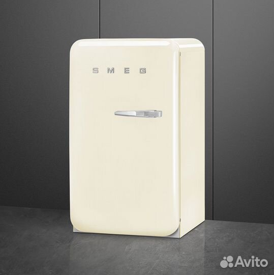 Холодильник Smeg FAB10LCR5