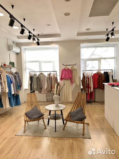 Продаю готовый бизнес магазин одежды