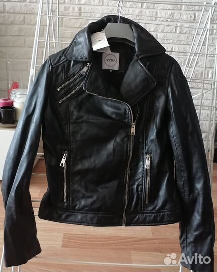 Кожаная куртка ayra