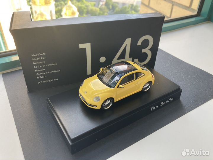 Коллекционная модель VW beetle 1:43 Schuco