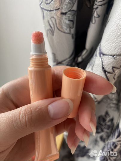 Блеск для губ clarins 22 персик с шиммером