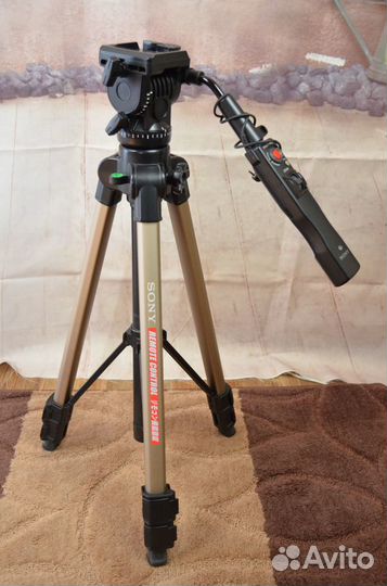 Видеокамера soni HXR-NX5E