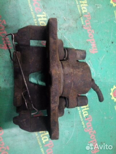 Суппорт передний правый Kia Clarus