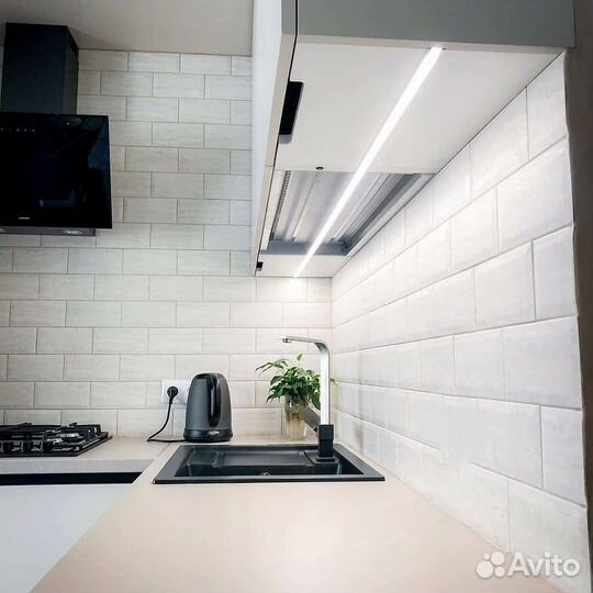 Угловая кухня на заказ. Фабрика в Мокроусе