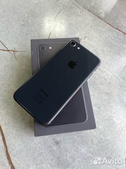 iPhone 8, 64 ГБ