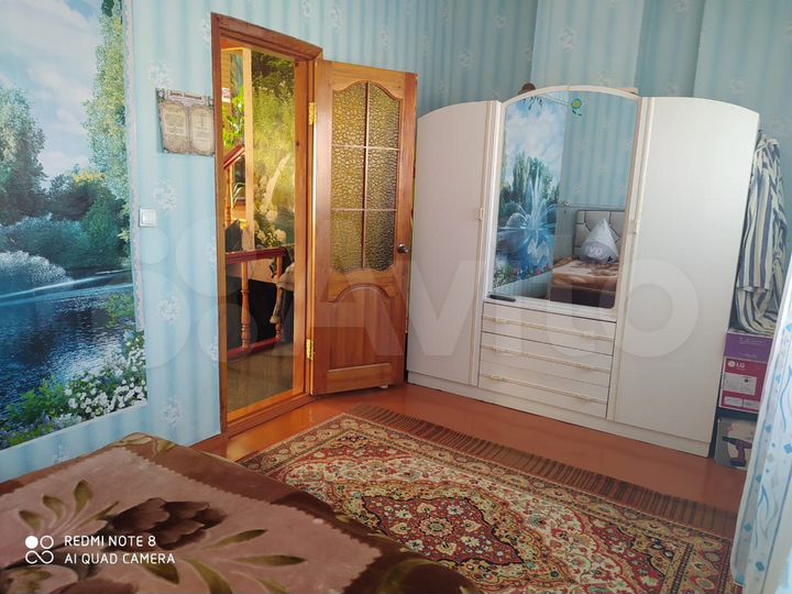 Дом 210 м² на участке 6 сот.