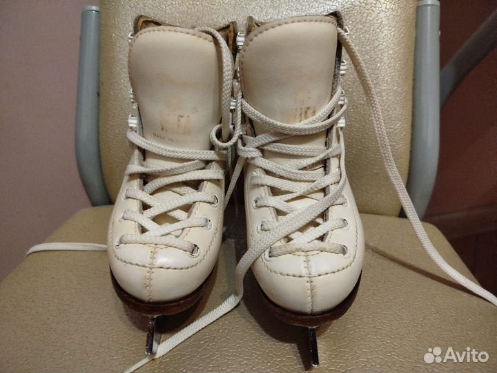 Коньки Wifa (размер EU 25)