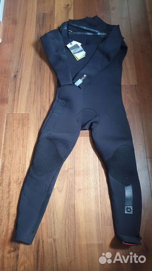 Не б/у гидрокостюм Majestic 4/3 D/L