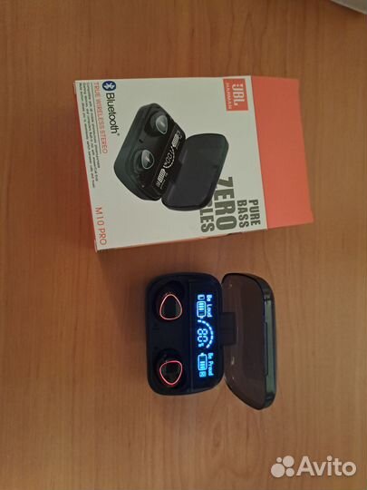 Безпроводные наушники JBL