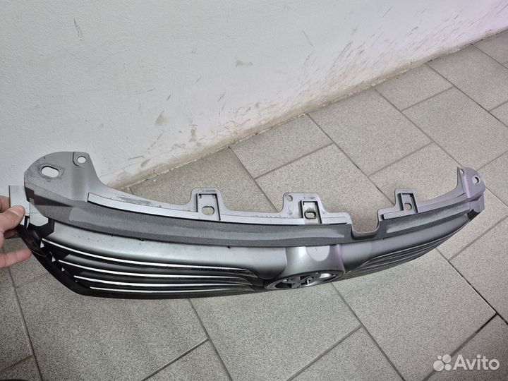 Решетка радиатора Toyota Rav4 v30