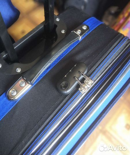 Чемодан на колесах