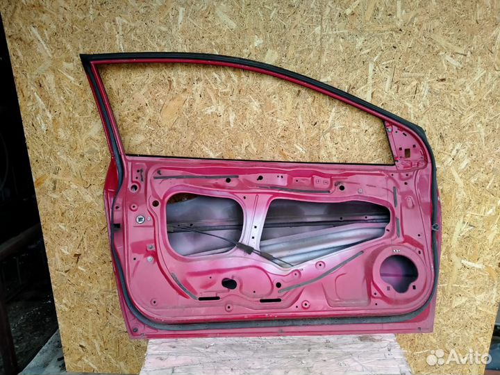 Дверь передняя левая Honda Civic 5D