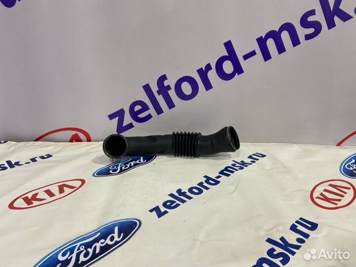 Патрубок воздушного фильтра Ford Fusion fxja 2005