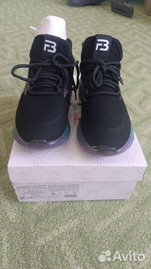 Кроссовки летние