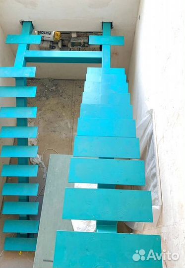 Перила деревянные для лестниц