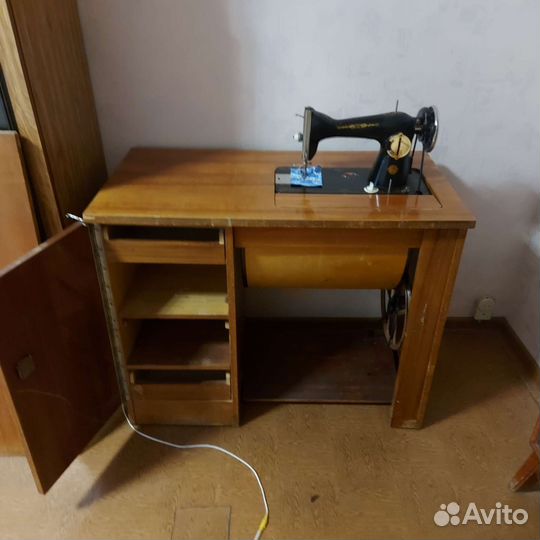Швейная машина стол письменный Подольск