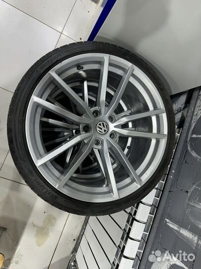 Triangle EffeXSport TH202 235/35 R19 91Y