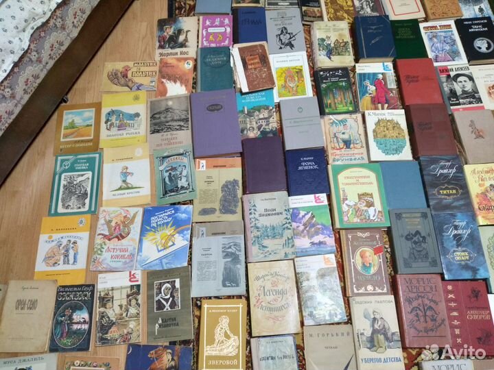 Очень много книг