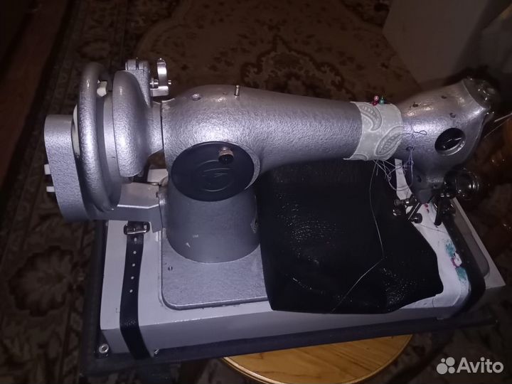 Швейная машинка
