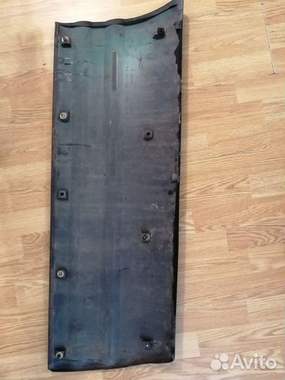 Накладки правой двери для Toyota RAV 4 1997