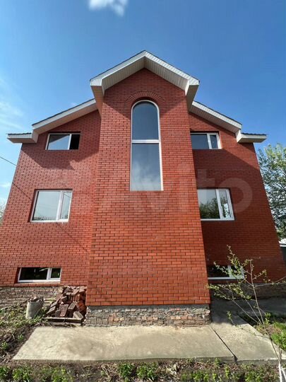 Дом 250 м² на участке 6 сот.