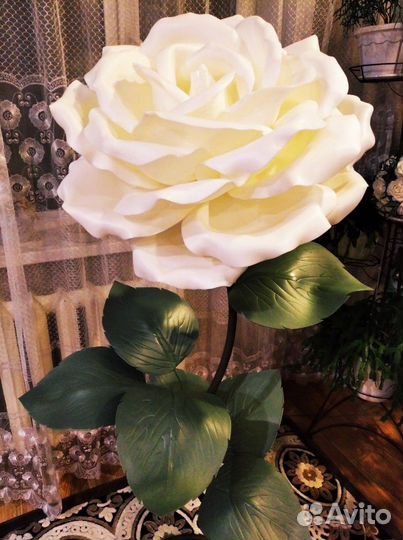 Цветы- лампы, торшеры, светильники, бра