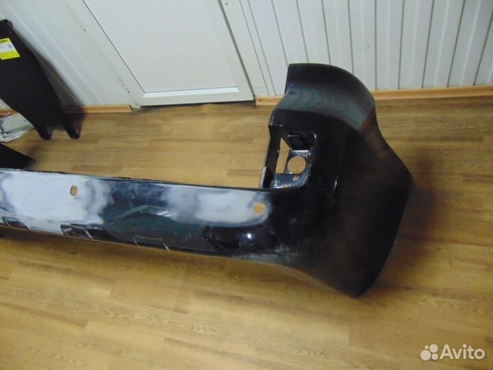 Задний бампер на Лэнд Крузер 200