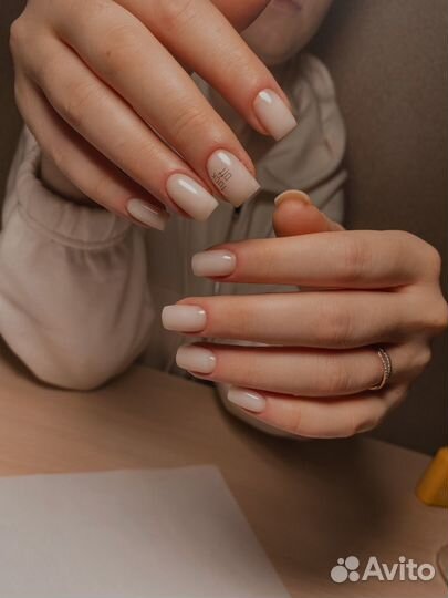 Мастер маникюра