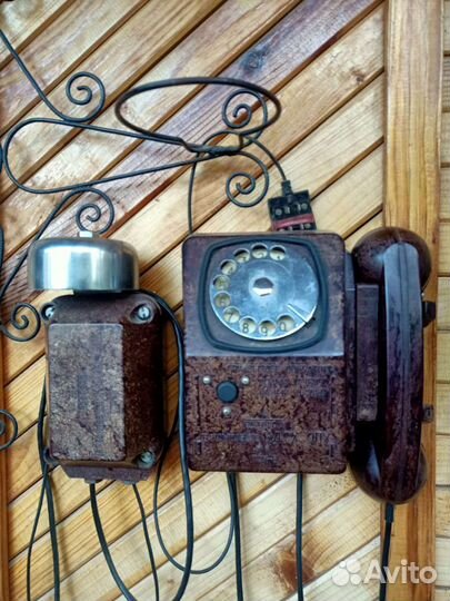 Старинный телефон СССР