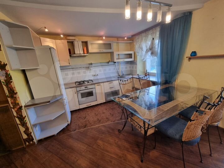 3-к. квартира, 68,3 м², 2/5 эт.