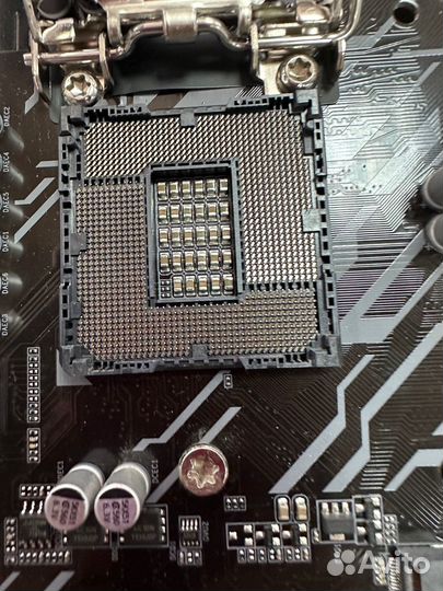 Материнская плата бу 1151v2 gigabyte Z370P D3