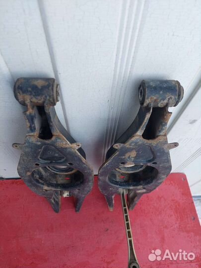 Рычаг задний нижний Mercedes-Benz W202